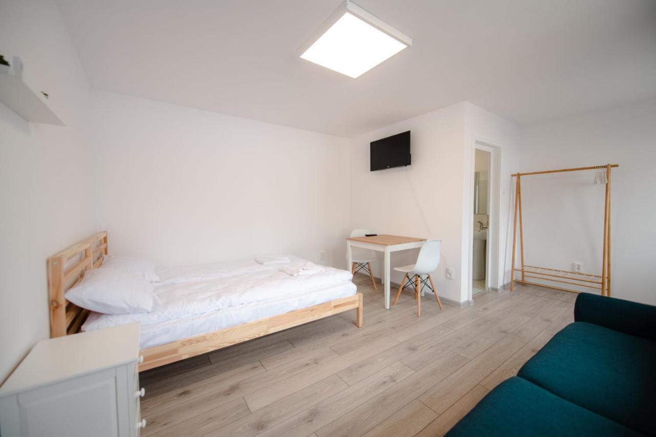 Pixel Guesthouse Тиргу-Секуєск Екстер'єр фото