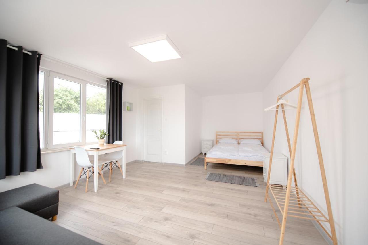 Pixel Guesthouse Тиргу-Секуєск Екстер'єр фото
