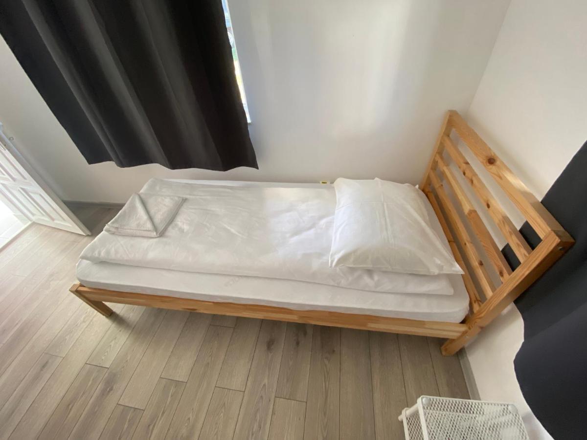 Pixel Guesthouse Тиргу-Секуєск Екстер'єр фото