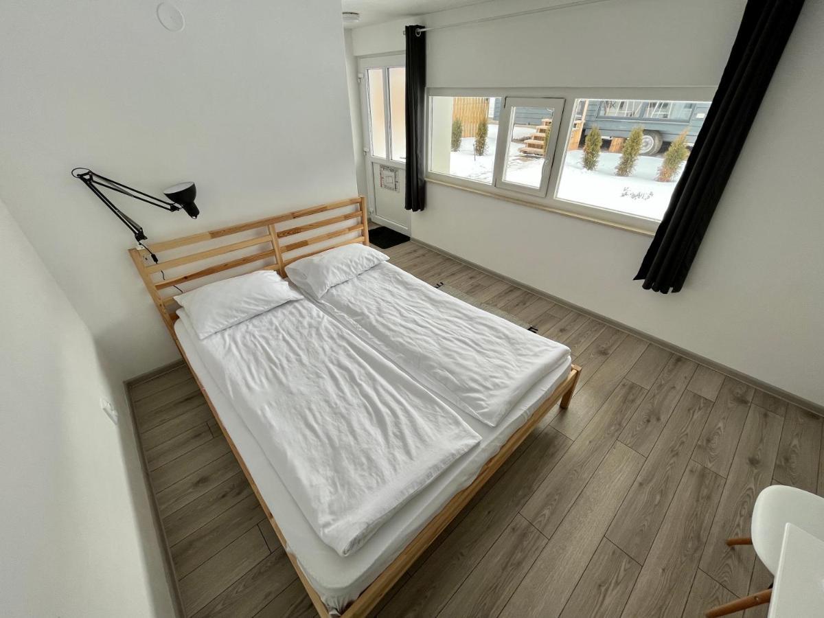 Pixel Guesthouse Тиргу-Секуєск Екстер'єр фото