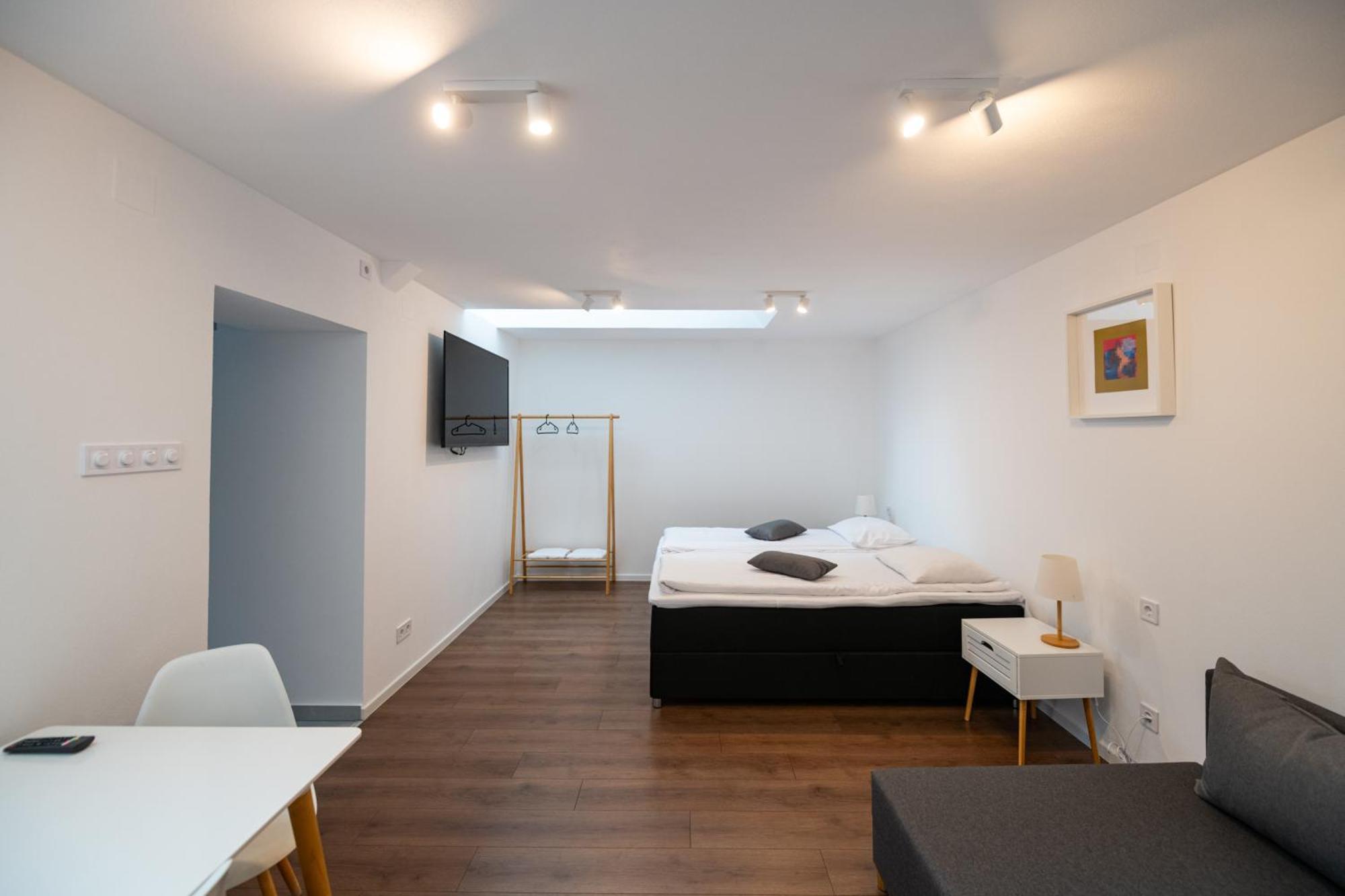 Pixel Guesthouse Тиргу-Секуєск Екстер'єр фото
